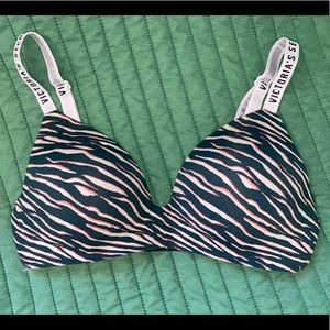 Victoria Secret Wireless Bra Size 34C